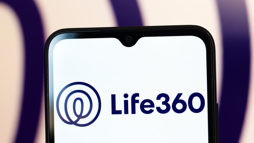 The charts are showing app stock Life360 has more room to run