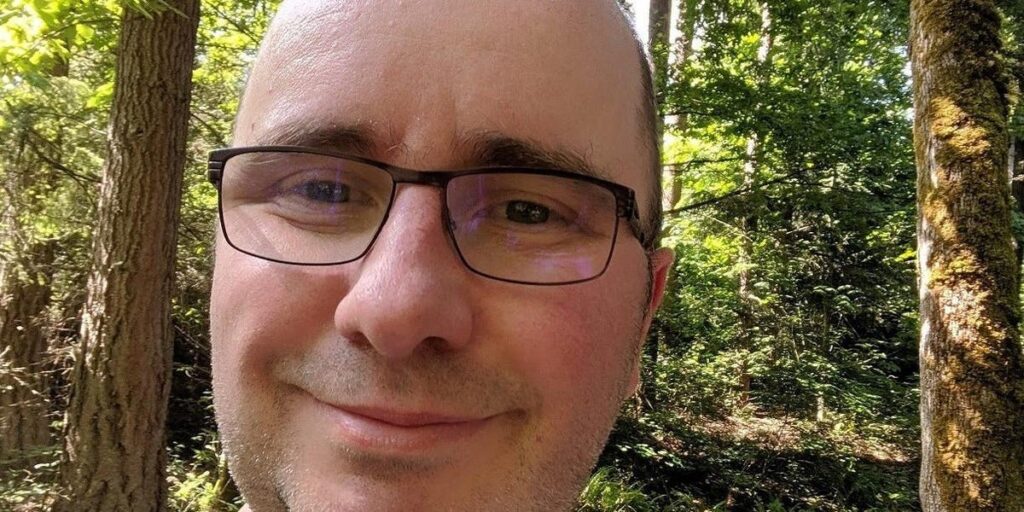 Microsoft Manager Laid Off After 17 Years: It’s Not a Personal Failure