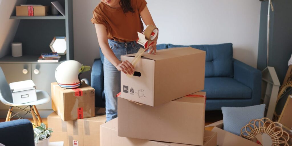 I Moved 5 Times Without a Car — These Are My Best Moving Tips