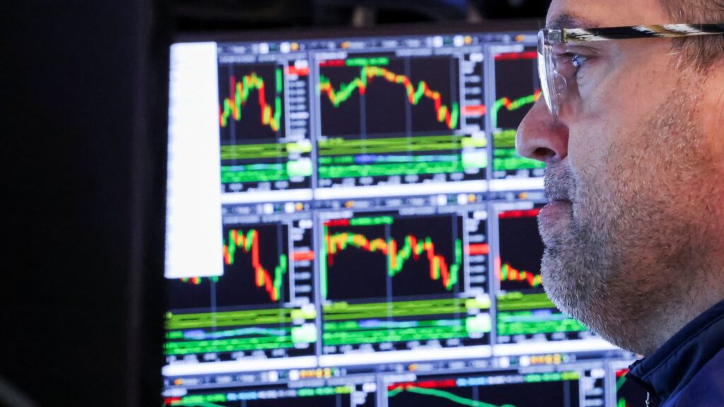 How one strategist is choosing between sky high valuations and value