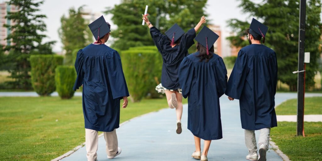 I Felt Lost Returning to My Parents’ Home After Graduating College